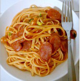 番茄香腸意大利麵 番茄香腸意大利麵