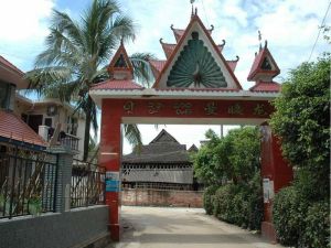 曼暖龍村 曼暖龍村