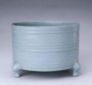 故宮藏汝窯天青釉弦紋樽