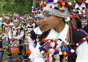 布朗族洗牛腳 布朗族洗牛腳