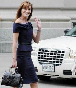 卡拉·布呂尼 卡拉·布呂尼