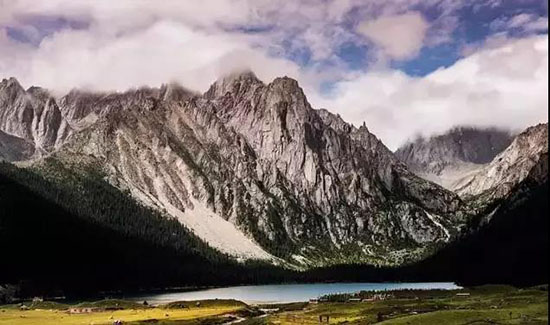 川西又一個絕對秘境!比九寨溝豐滿10倍,卻少被關注!