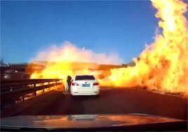 2·11京哈高速油罐車側翻事故 2·11京哈高速油罐車側翻事故