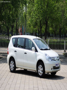 Nissan LIVINA