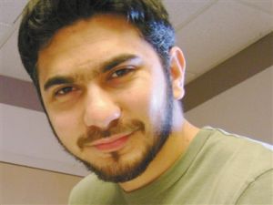 費薩爾·沙赫扎德 事件：2010年5月1日晚，計畫對紐約時報廣場實施 汽車炸彈爆炸，未能成功 動機：曾接受塔利班培訓，認同該組織反美