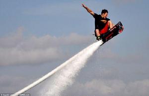 飛行滑板[水上噴射飛行器]