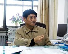 濮陽市中醫院院長，骨科主任醫師