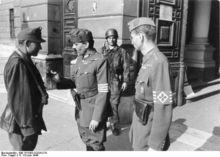 1944年在布達佩斯街頭的箭十字黨成員