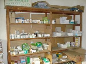 羅乾慶自然村人口衛生-藥櫃