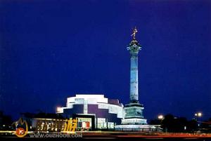 巴黎巴士底歌劇院 