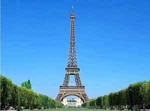 嘉義艾菲爾鐵塔複製品