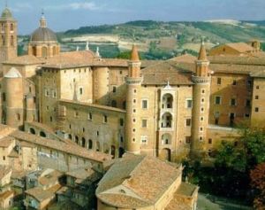 義大利烏爾比諾大學 義大利烏爾比諾大學