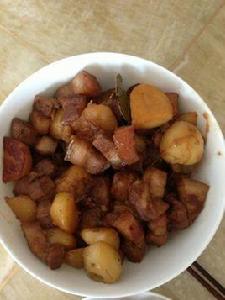 紅燜肉燉土豆 紅燜肉燉土豆