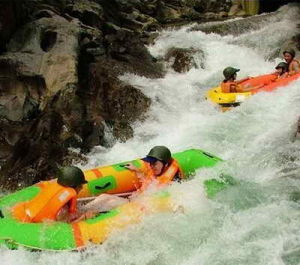 虎跳峽漂流 虎跳峽漂流