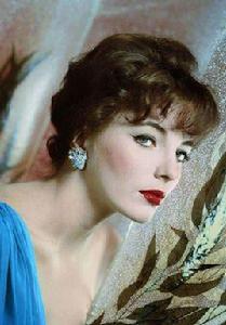 瓊·柯琳斯 瓊·柯琳斯