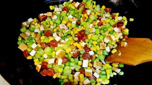 粟米粒青菜炒飯 粟米粒青菜炒飯