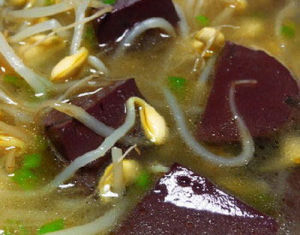 黃豆芽豬血湯 黃豆芽豬血湯
