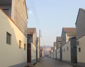 鐵爐馬村 鐵爐馬村