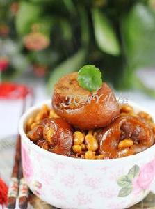 豬蹄燜黃豆 豬蹄燜黃豆