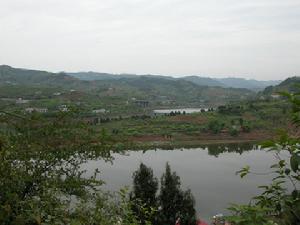 龍泉湖
