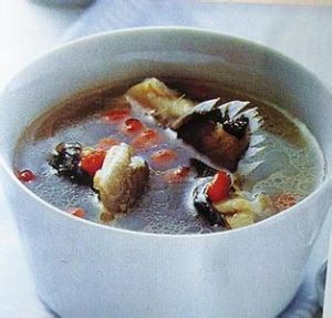 枸杞燉河鰻 枸杞燉河鰻