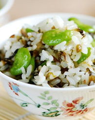雪菜蠶豆炒飯