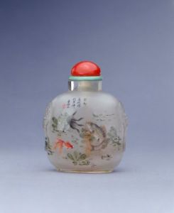 葉仲三玻璃內畫魚藻紋鼻煙壺 葉仲三玻璃內畫魚藻紋鼻煙壺