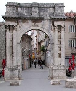 塞爾吉烏斯凱鏇門