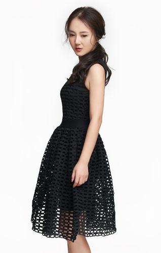 邱秋[配音演員]