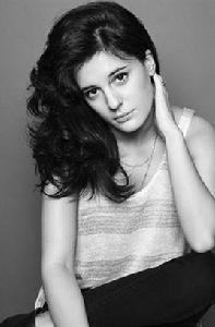 菲比·福克斯 菲比·福克斯