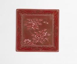 剔紅石榴蜻蜓圖方盤