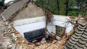 （圖）河南濟源幼稚園房屋倒塌