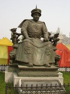 皇太極銅像