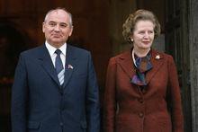 戈巴契夫與時任英國首相柴契爾夫人（右）