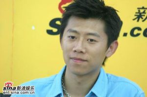 《愛上單眼皮男生》