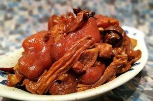 腐竹燜豬手 腐竹燜豬手