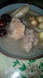 清補涼煲瘦肉湯 清補涼煲瘦肉湯