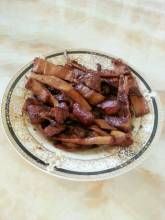 筍乾啤酒燜五花 筍乾啤酒燜五花