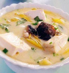 酸菜魚頭燉豆腐 酸菜魚頭燉豆腐