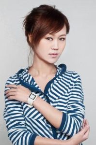 依稀[哈爾濱市女歌手]