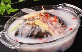鮮豆漿魚頭湯 鮮豆漿魚頭湯
