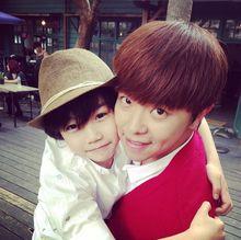 炫銘與藝人的合照