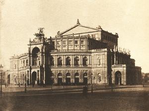 森佩爾歌劇院