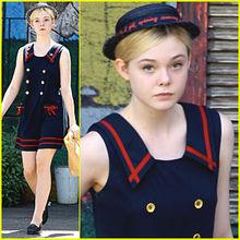 艾麗&middot;范寧身穿Miss Patina