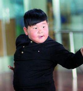 何雄飛[拉丁小胖]