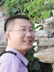 資深媒體人、撰稿人、微博達人