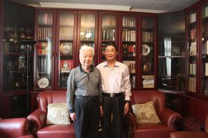 全國人大原副委員長王漢斌(左)會見柴文達