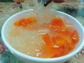 木瓜燉銀耳羹 木瓜燉銀耳羹