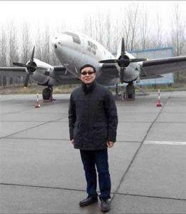 姜斌[著名紅色收藏家]