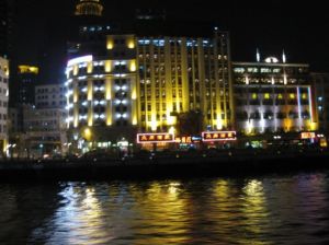 珠江夜遊中大碼頭